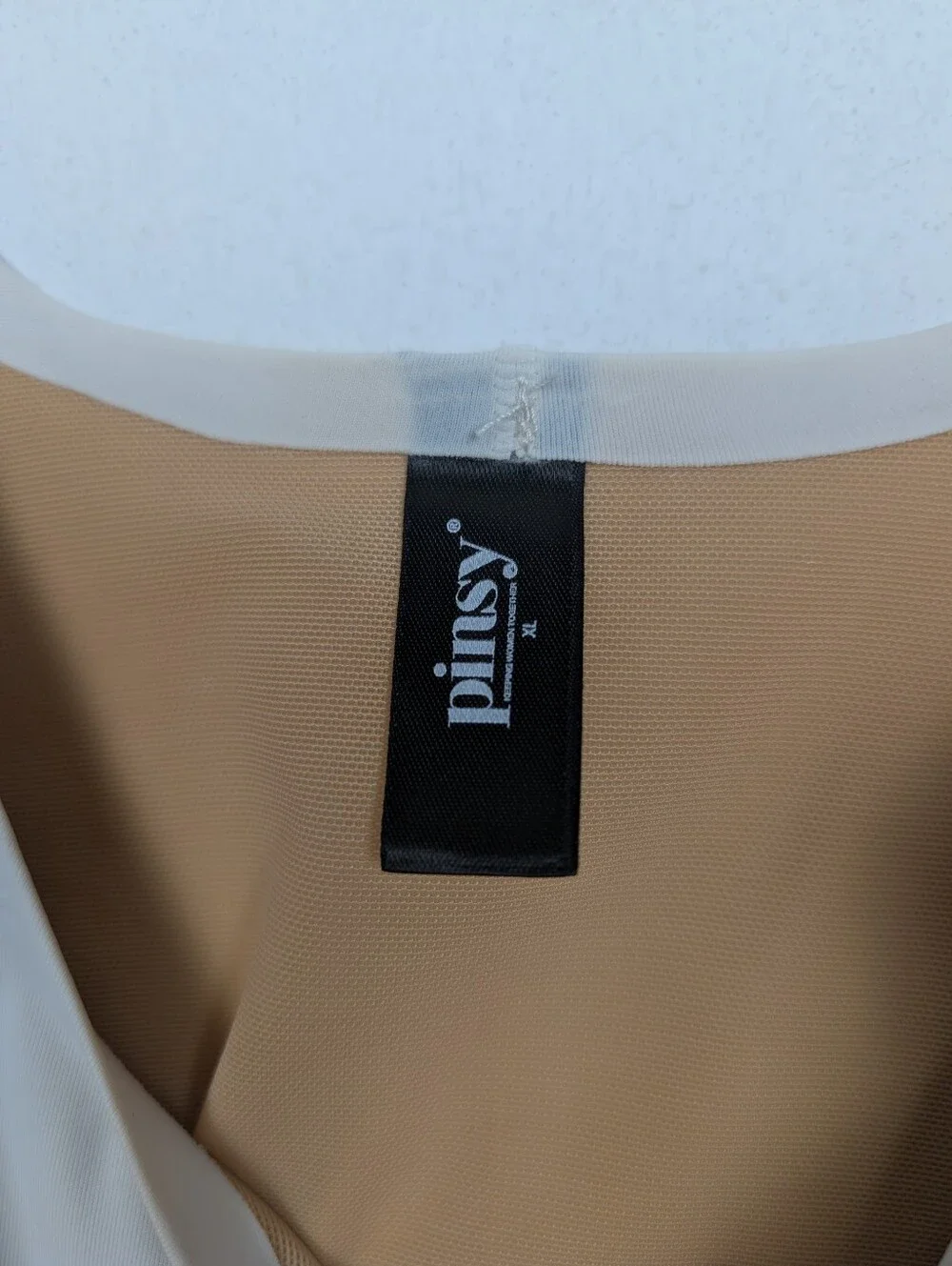 Pinsy Bodysuit XL Ivory Scoop Neck Sleeveless Stretch Shapewear Sculpting